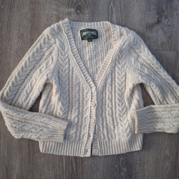 American Eagle Outfitters Ivory Cable Knit Cardigan Medium Button Up - Picture 1 of 5
